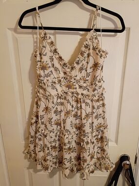 francesca's Sunflower Ruffle Mini Dress in size M